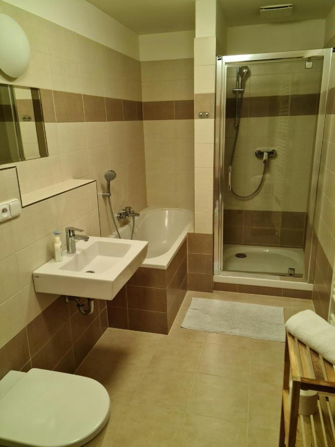 City Centre Apartments 利贝雷茨 外观 照片